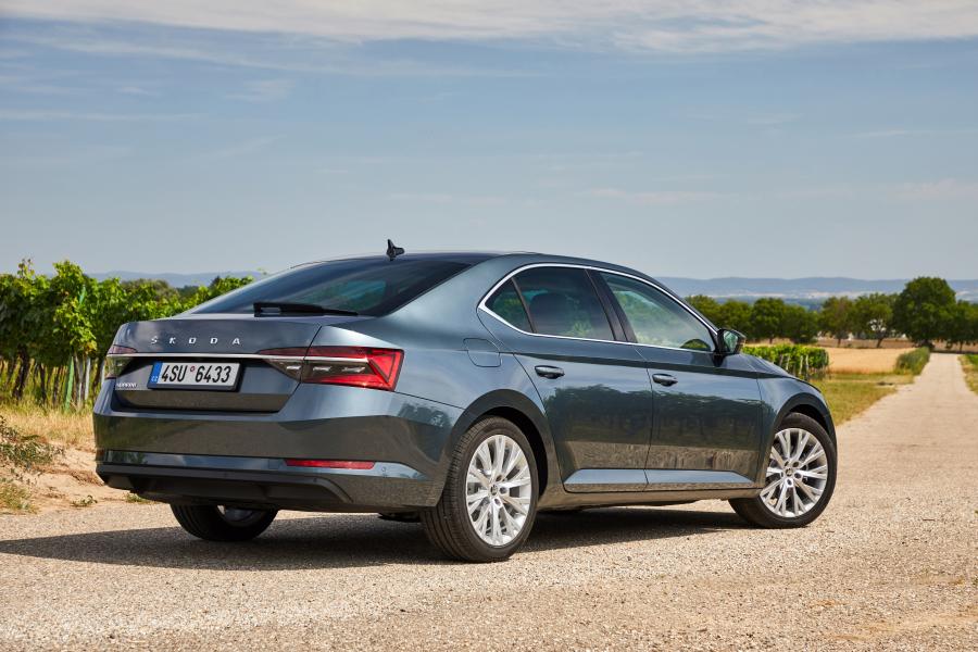  Skoda Superb (3V) 2019 года  (WW) (фото 17 из 23)